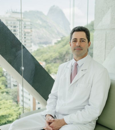 Dr Eduardo Dale Site 2.jpg